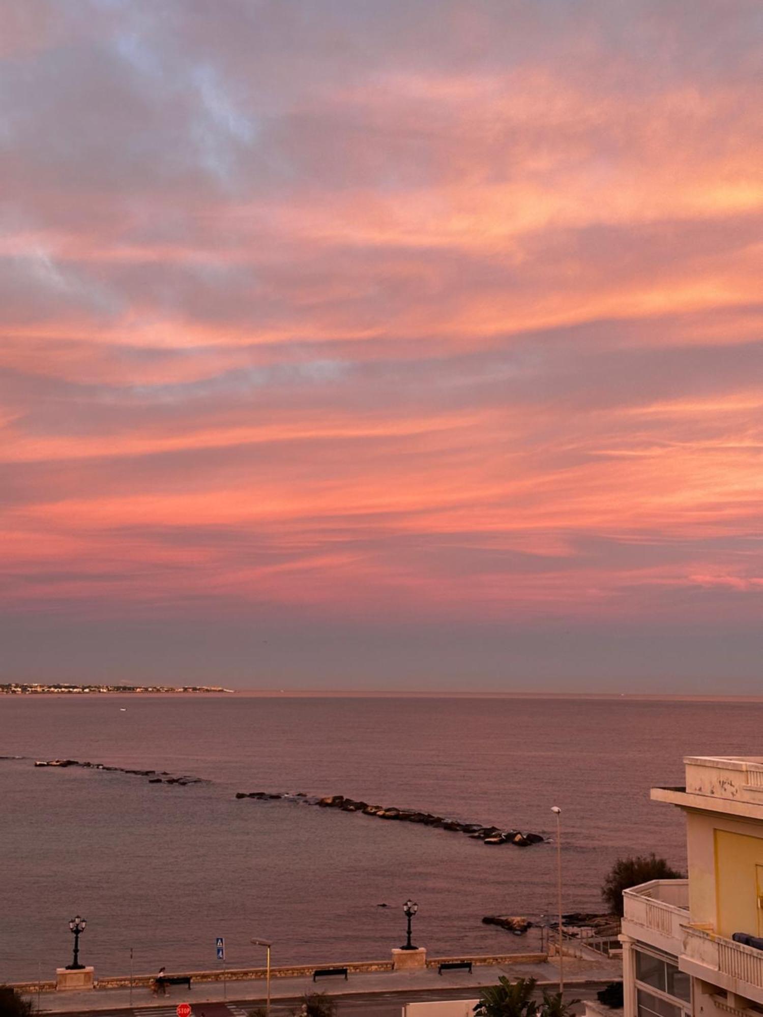 La Mia Terrazza Sul Mare - Mared'Amare Apartment Bari Luaran gambar